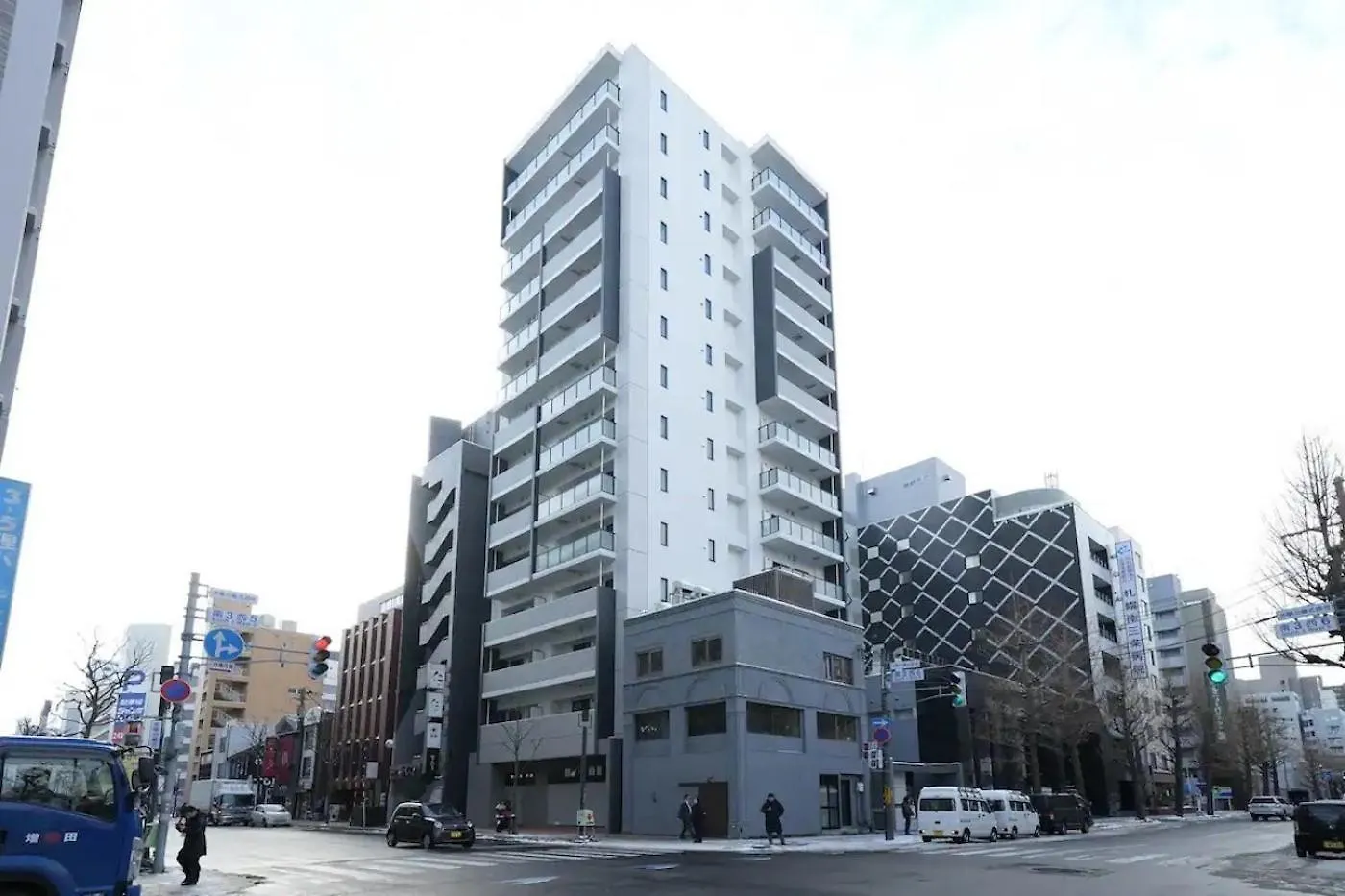 Apartment Mondomio Sapporo Minamisanjo Dori - Vacation Stay 16331